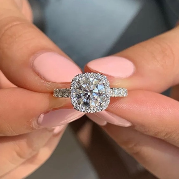 Ring - Picture 3 of 3